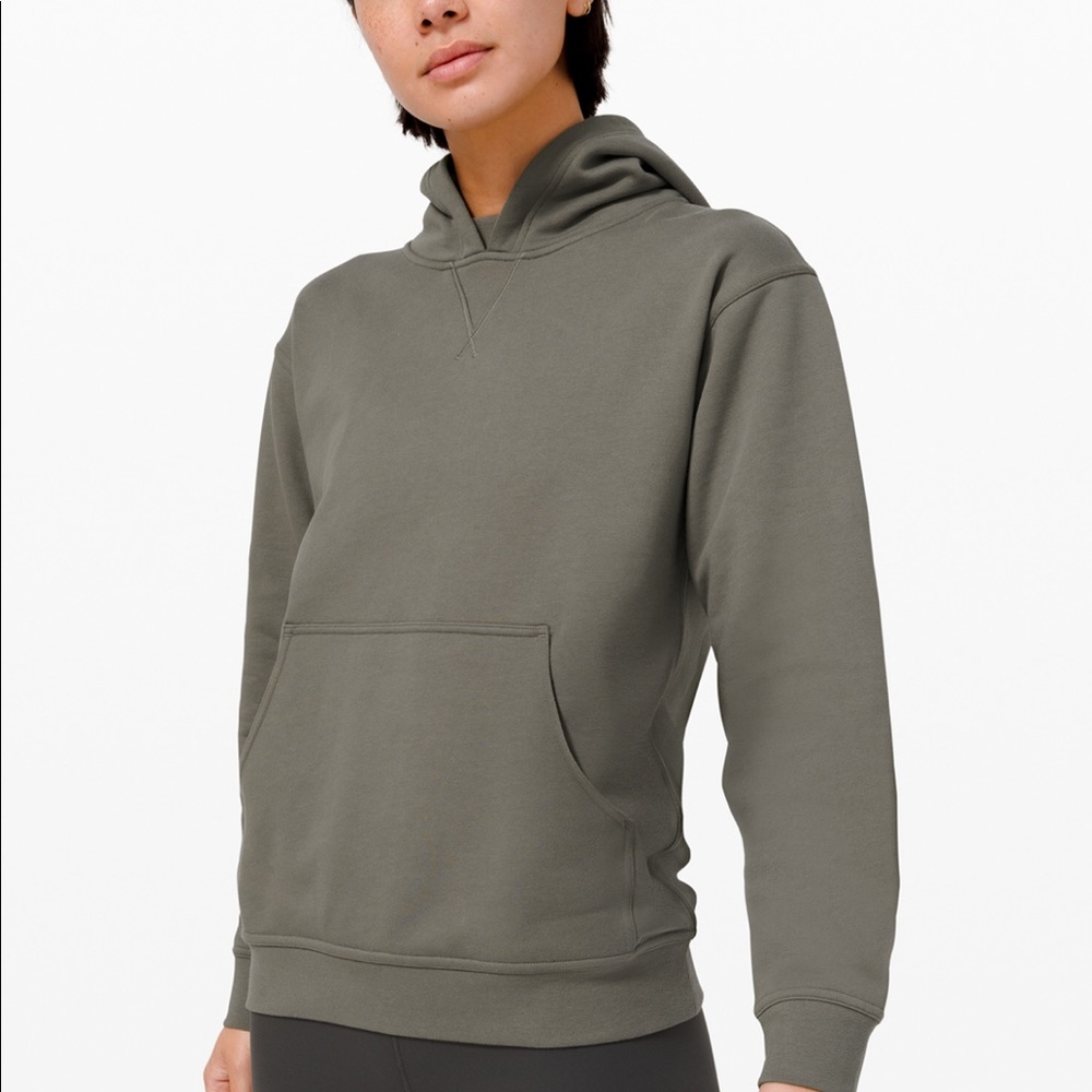 Lululemon sweatshirt!!